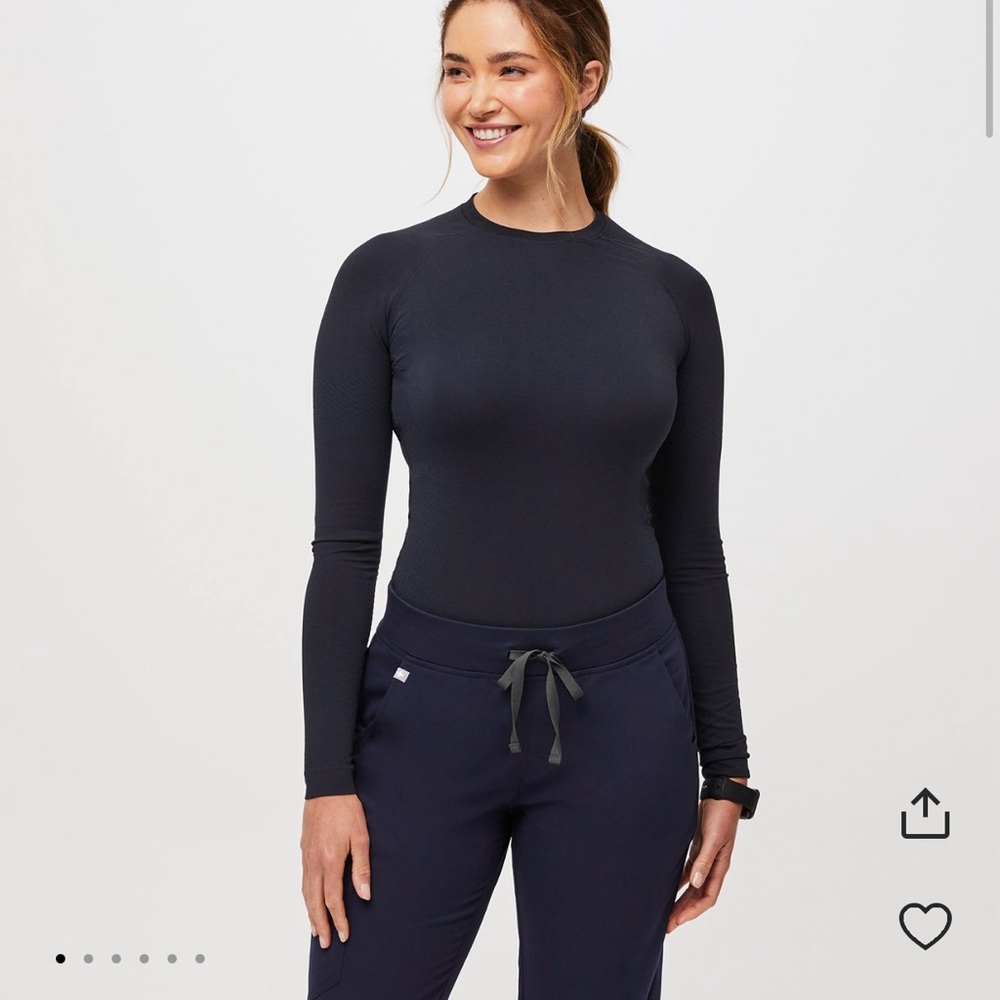 Women's Black Long Sleeve Top